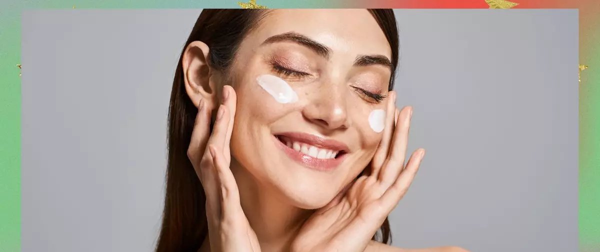 Rotina de skincare é essencial para garantir maquiagem sem falhas - Imagem do artigo