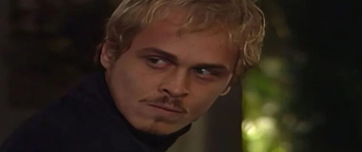 A Viagem: Alexandre abandona vingança contra Téo e se emociona após morte de Diná - Imagem do artigo