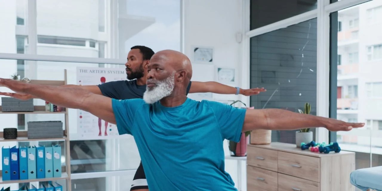 Caminhada diária de duas horas é apontada como atividade ideal para quem tem mais de 50 anos, diz especialista em longevidade - Imagem do artigo