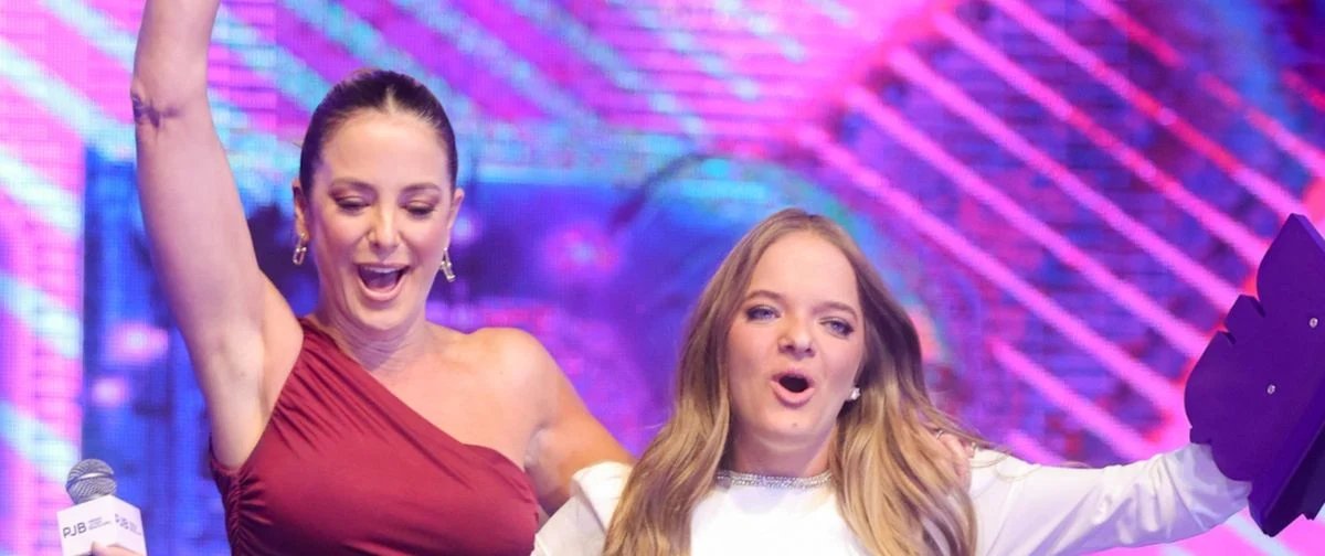 Rafaella Justus é eleita Melhor TikToker e recebe surpresa da mãe no Prêmio Jovem Brasileiro 2025 - Imagem do artigo