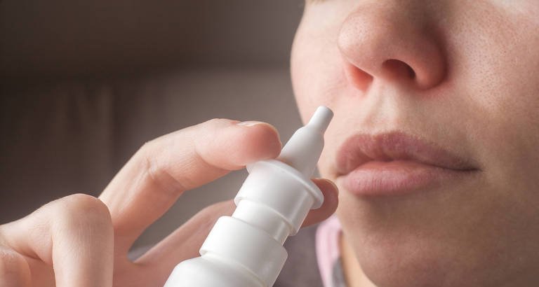 Spray nasal experimental reduz inflamação cerebral e melhora memória em testes com camundongos - Imagem do artigo original