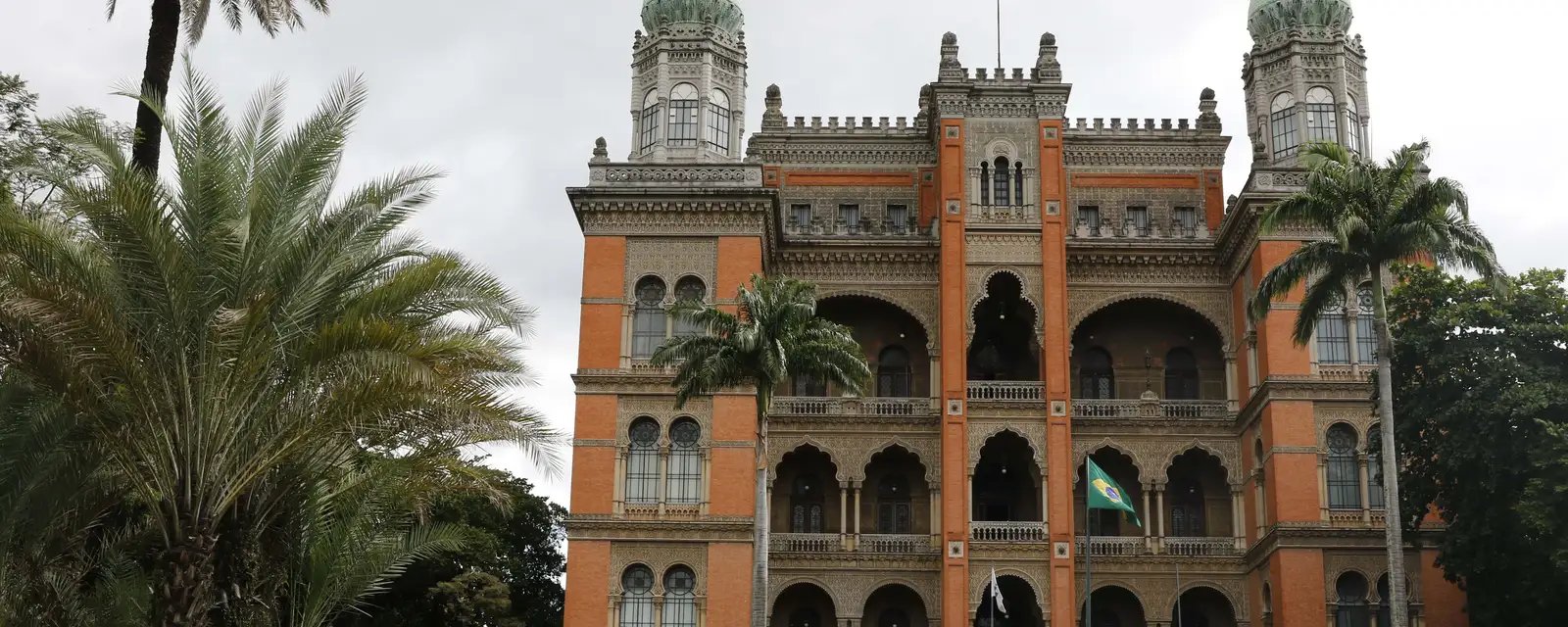 Justiça determina retirada de perfis que divulgavam informações falsas sobre a Fiocruz - Imagem do artigo
