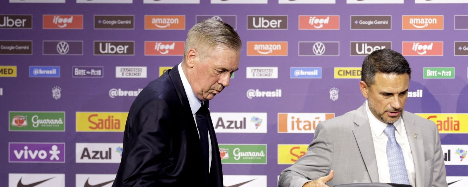 74% dos brasileiros conectados aprovam convocação de Ancelotti, aponta estudo - Imagem do artigo