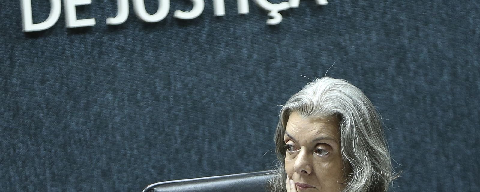 Cármen Lúcia vota contra mudanças que reduzem prazos da Lei da Ficha Limpa - Imagem do artigo